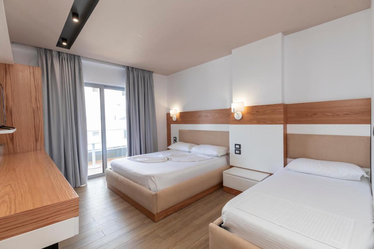 Ventus Hotel Ksamil Esterno foto